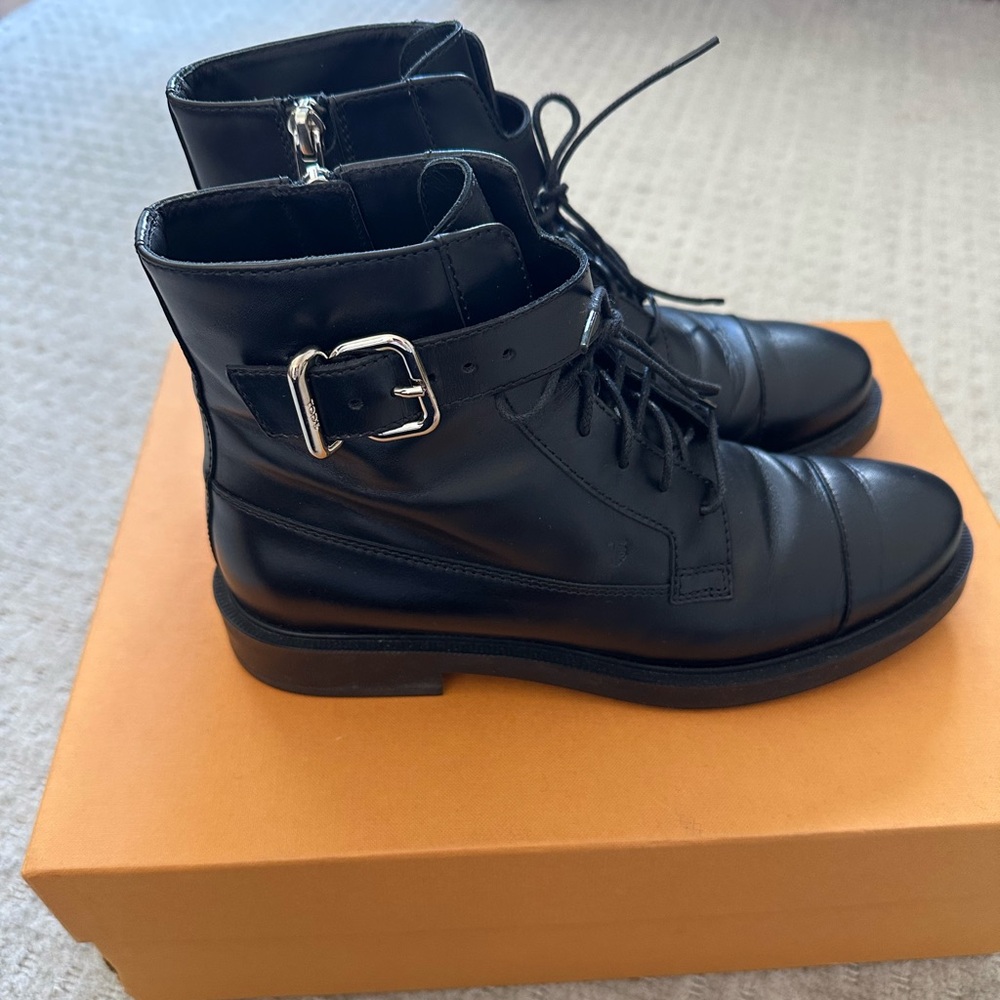 Tods Women’s Black Lace Up Combat Boot - Gomma ZP Tronch size 37